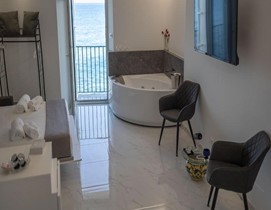 Offerta coppie Cefalù vista mare e Idromassaggio