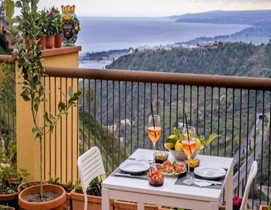 B&B a Taormina con stupenda vista Etna e Mare
