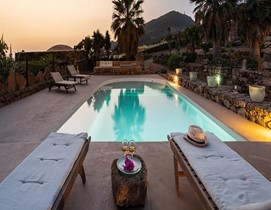 Dammusi in Villa Pantelleria affitto Piscina 2173